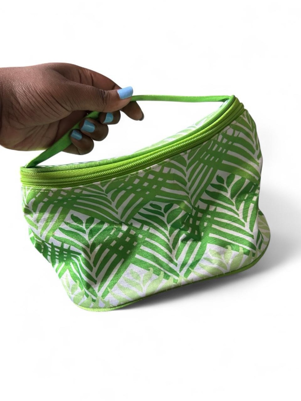 Clinique Tropical Palm Leaf Oval Cosmetic Train Case Bright Green Resort Chic OS